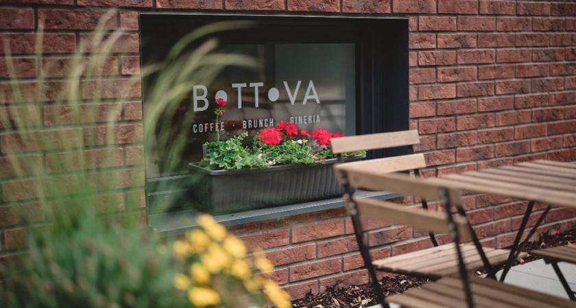 BOTTOVA • Coffee • Brunch • Gineria