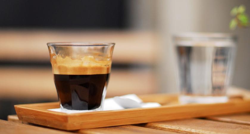 True Brew coffee bar - káva