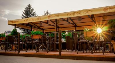 Central Café